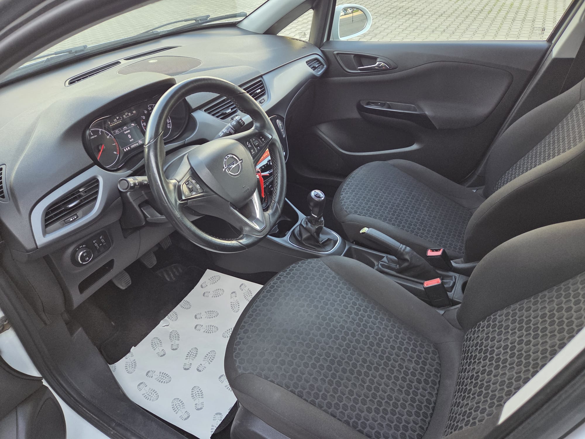 Opel Corsa — foto 8