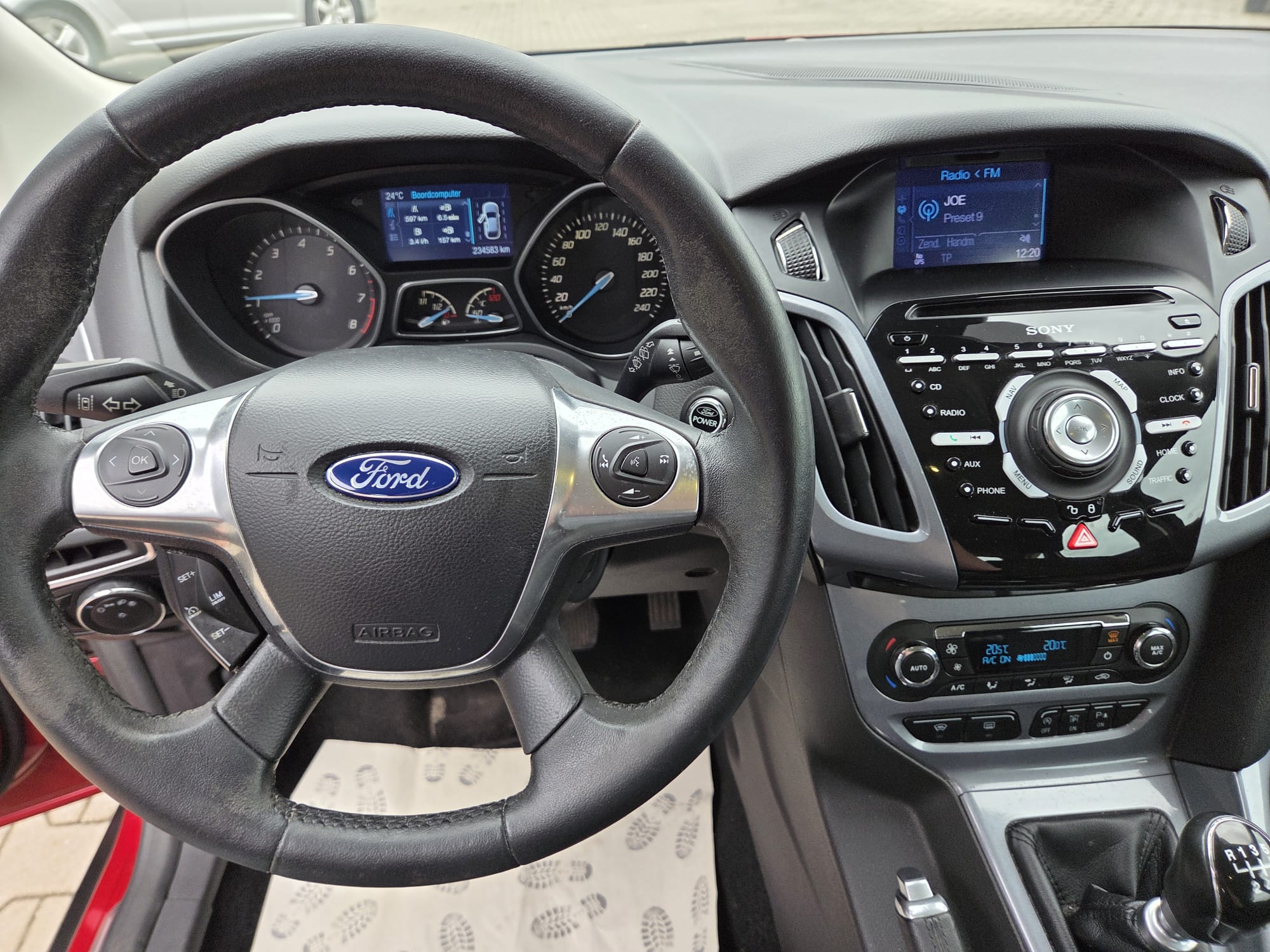 Ford Focus — foto 8