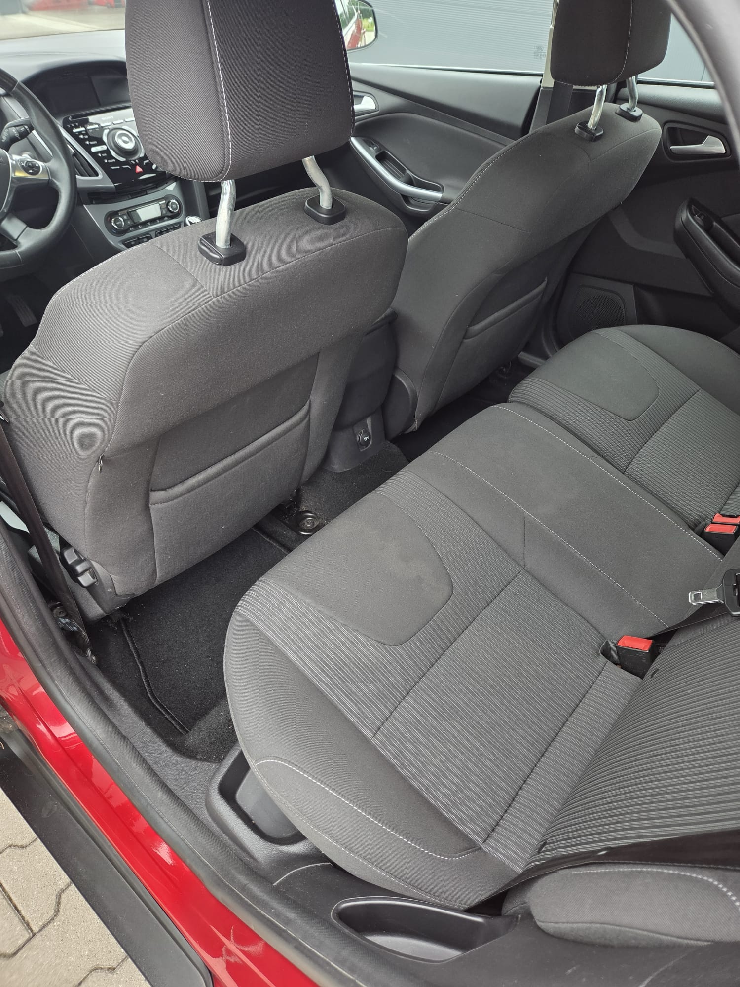 Ford Focus — foto 9