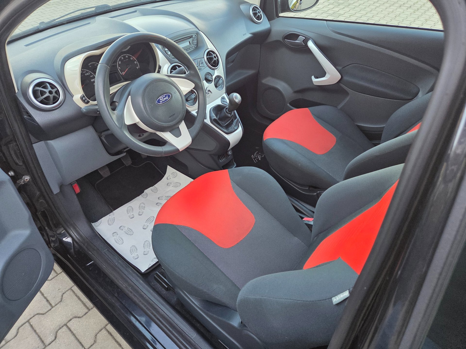 Ford Ka — foto 7