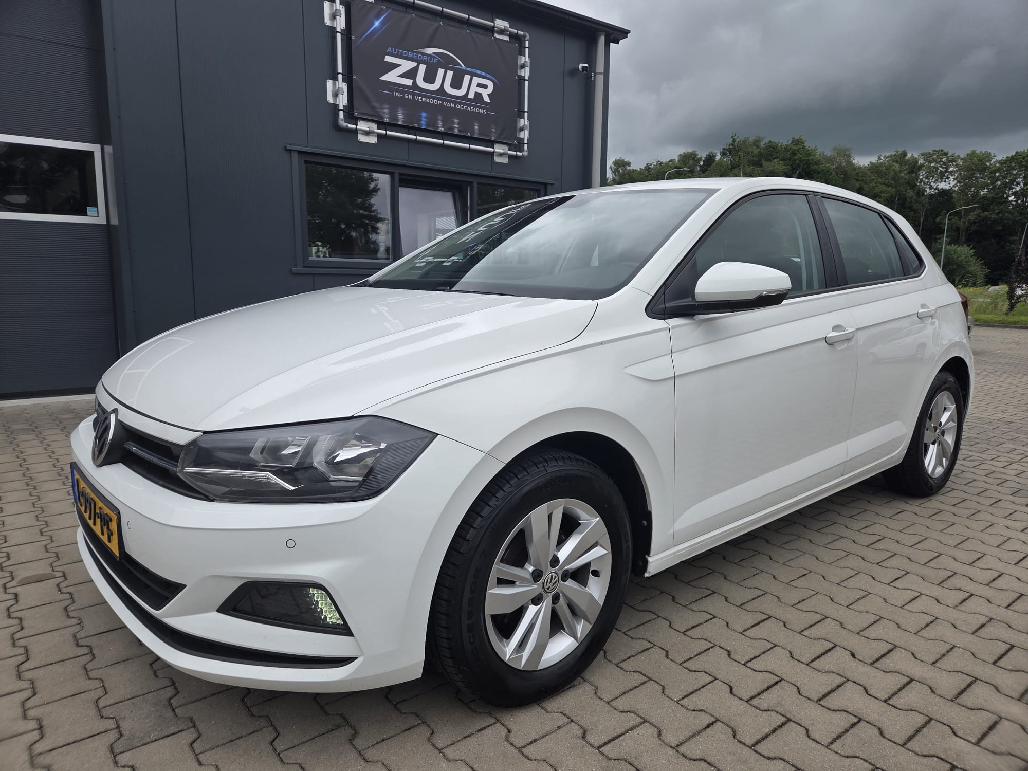 Volkswagen Polo — foto 7