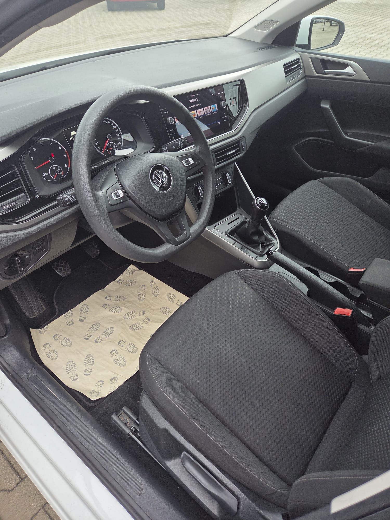 Volkswagen Polo — foto 8
