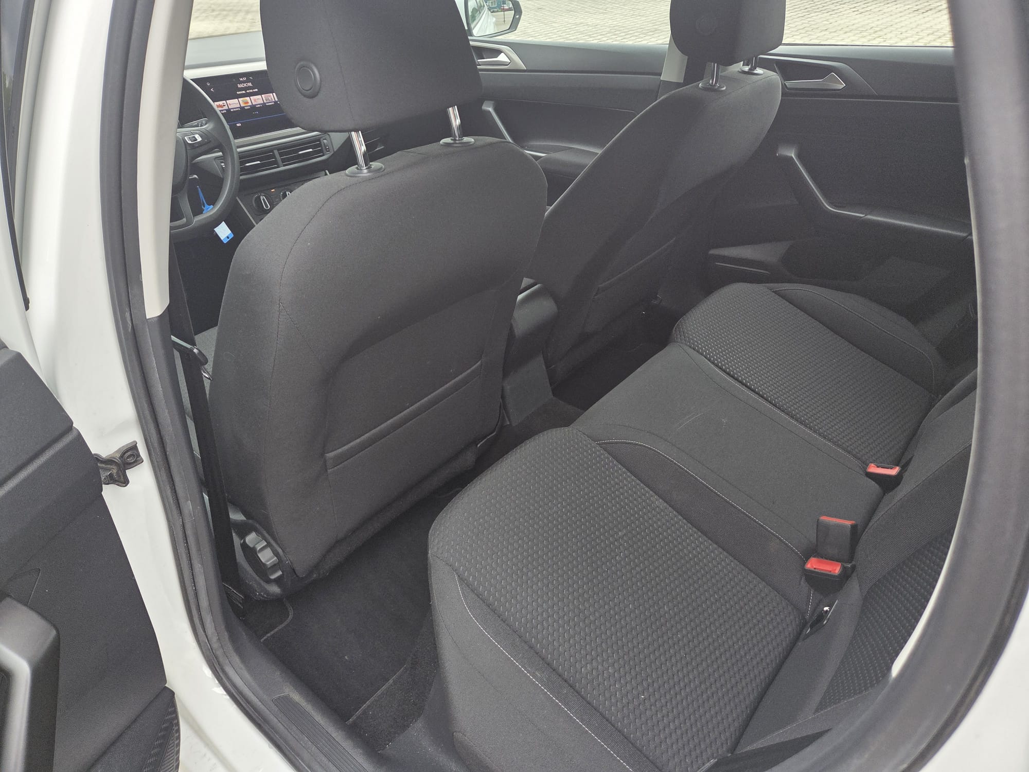 Volkswagen Polo — foto 9