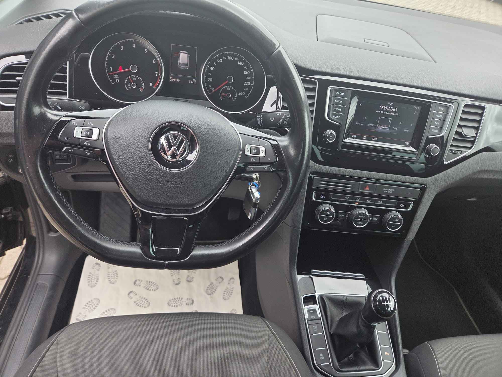 Volkswagen Golf Sportsvan — foto 9