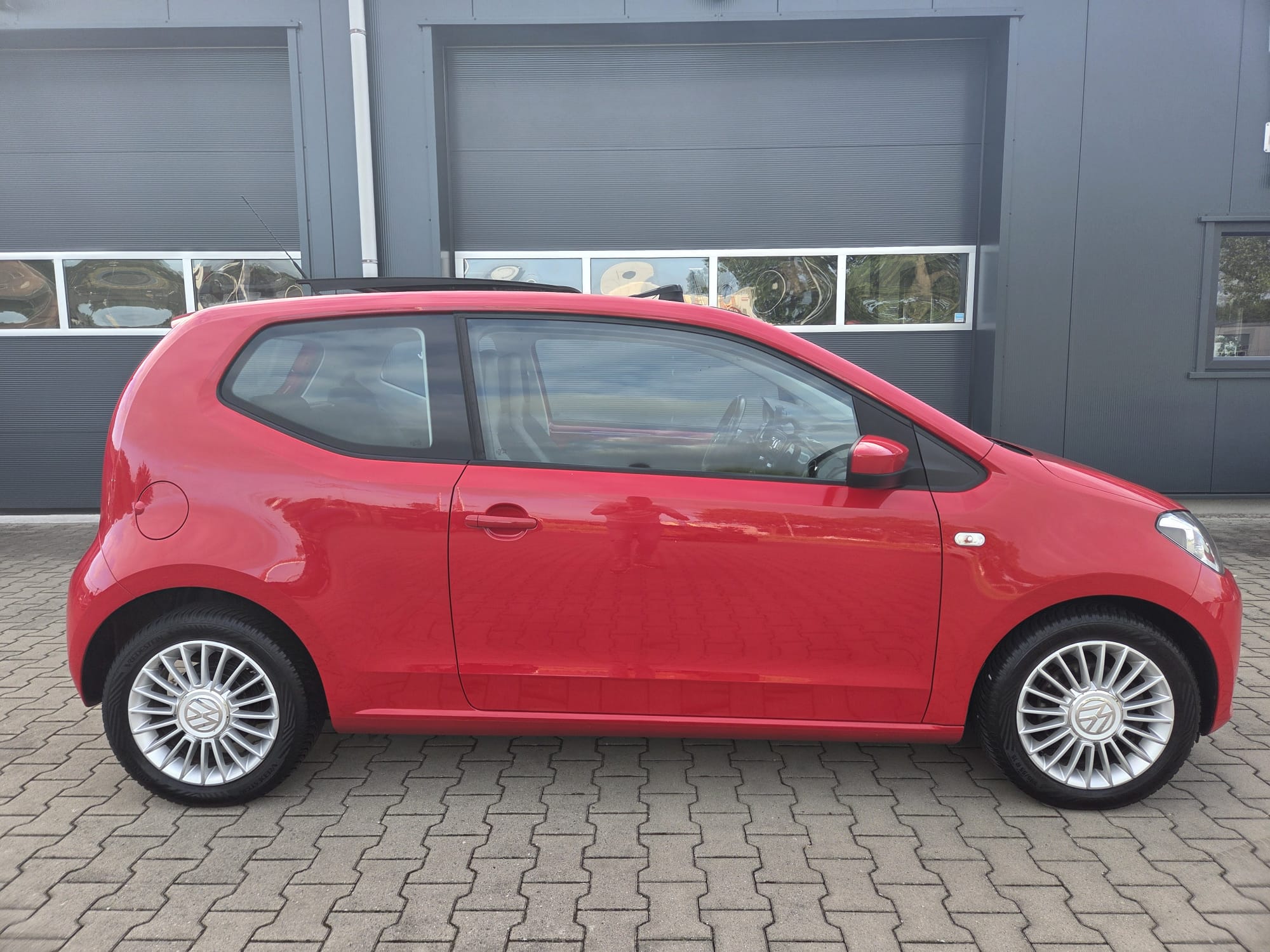 Volkswagen Up! — foto 2