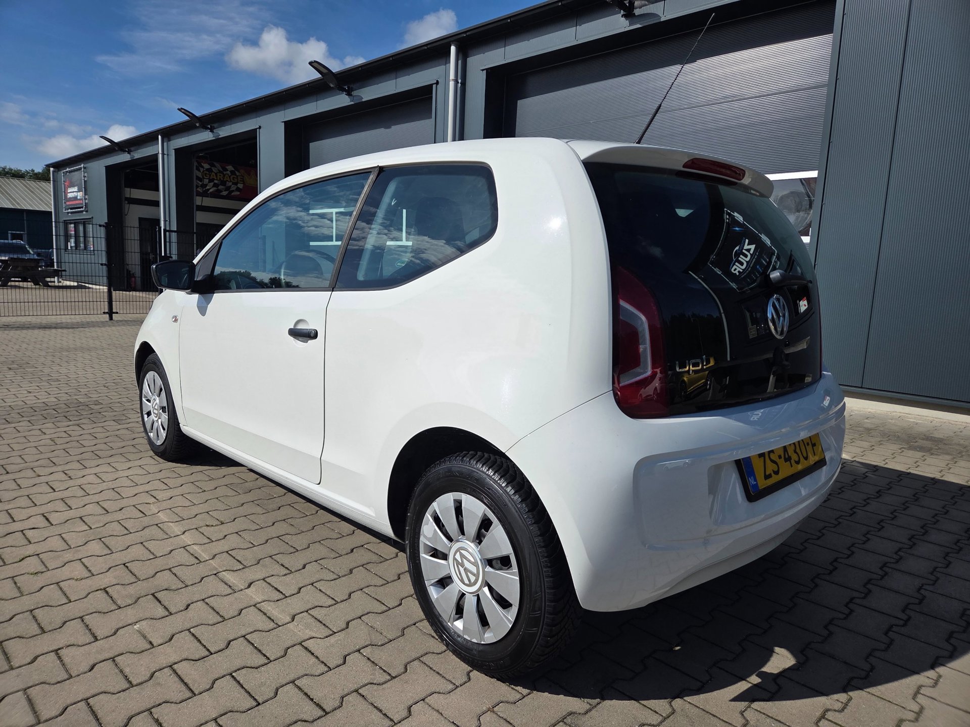 Volkswagen up! , foto 3